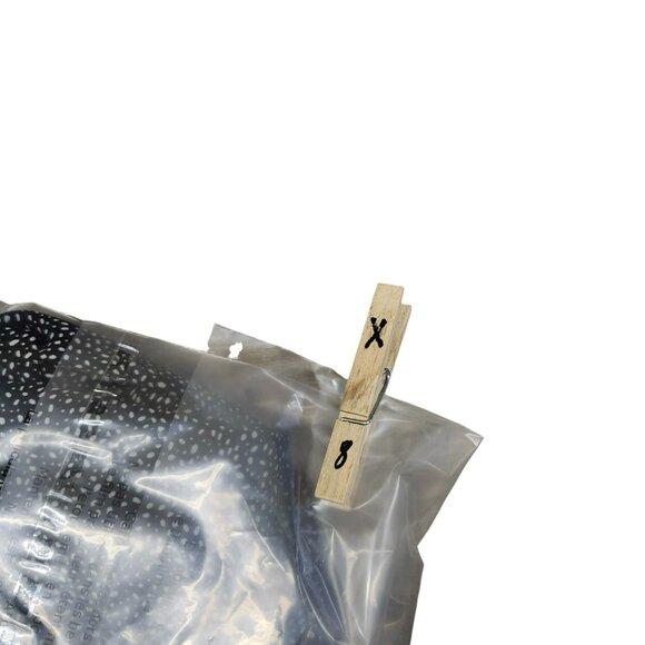 H&M Womens Size 14 Blouse Black White Button Front Collared Curved Hem - Picture 15 of 15